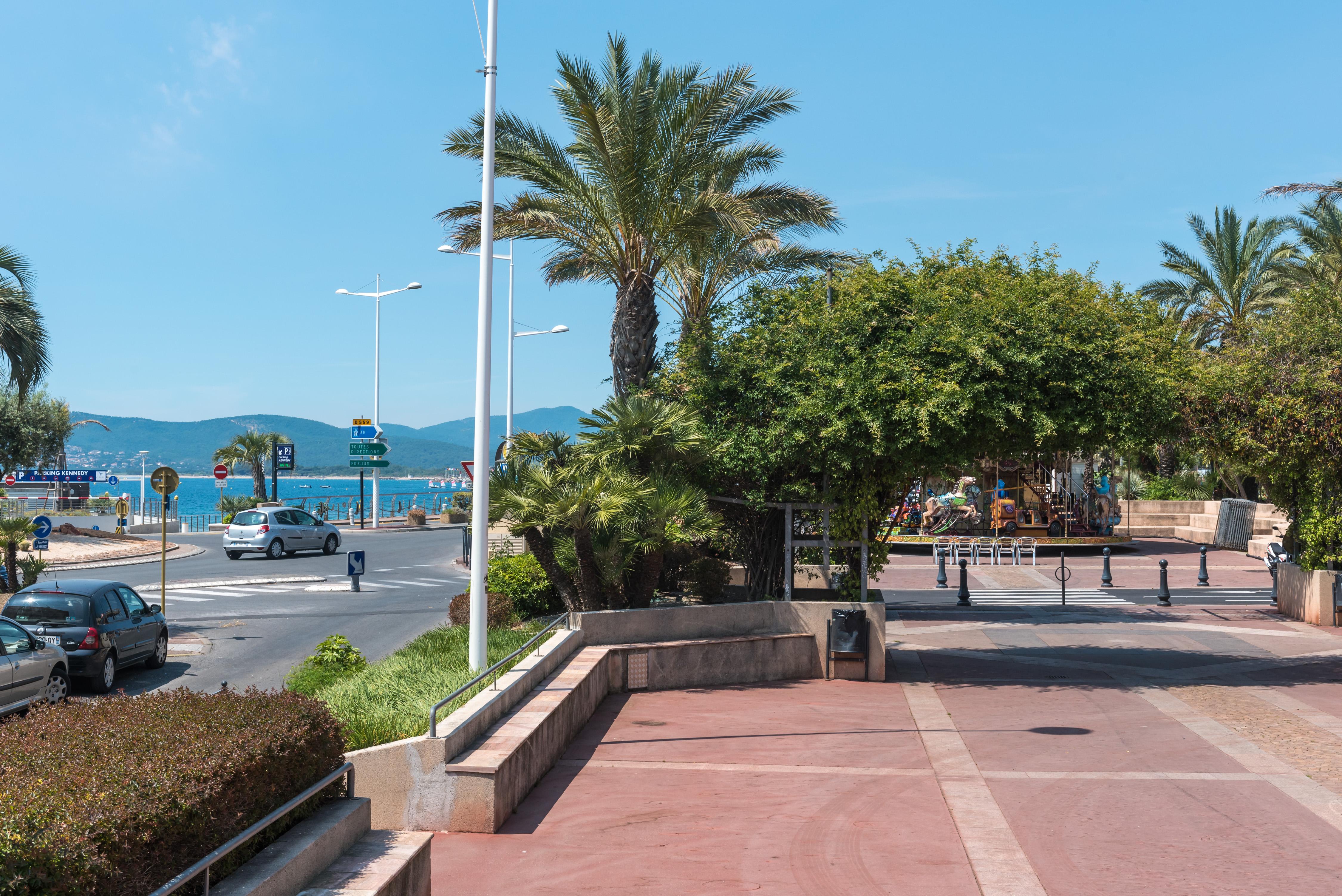 فندق بروفينسال Saint-Raphaël المظهر الخارجي الصورة